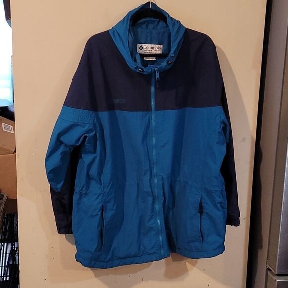 Women's Columbia waterproof jacket - Picture 1 of 4